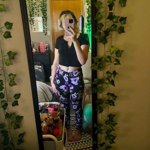 Black and Purple Floral Leggings w Mesh Details